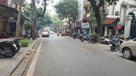 Bán đất mặt phố Bà Triệu 550m Khách sạn Văn phòng lý tưởng Giá siêu mềm
