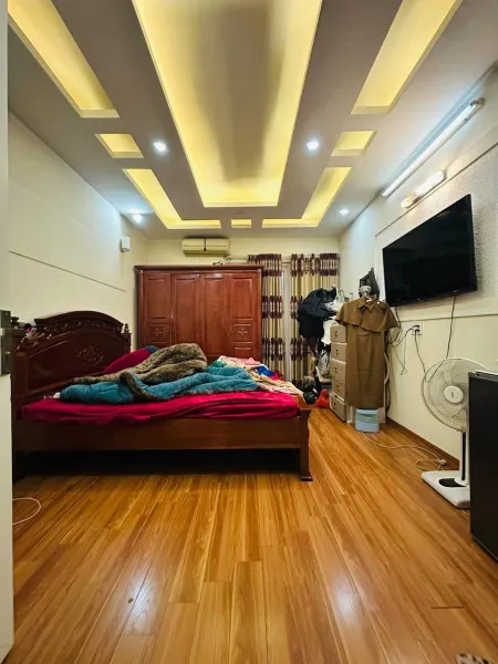 Bán Nhà! Lạc Long Quân,1 Nhà Ra NGõ Oto,ngõ Nông,DT: 35m2 x 5Tầng,Giá:9.2 tỷ Tây Hồ