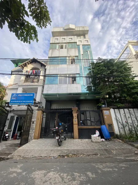 TOÀ NHÀ 7 TẦNG CÓ HẦM + THANG MÁY & 16 PHÒNG CHO THUÊ 65TR/THÁNG - GIÁ 18T