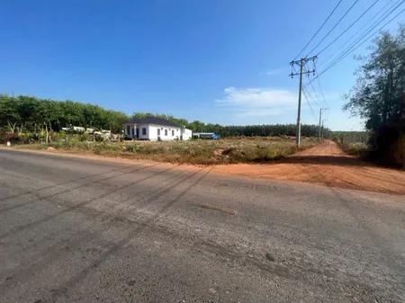 Đất 2 mặt tiền DT749A Minh Thạnh-Tphcm sổ sẵn.