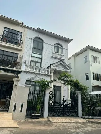 CẦN BÁN CĂN BIỆT THỰ SONG LẬP MỸ HƯNG