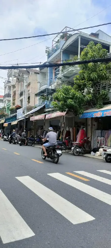 BÁN NHÀ 3 TẦNG MẶT TIỀN LÊ VĂN PHAN TÂN PHÚ