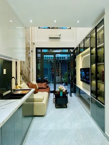 NHÀ QUẬN 3 - VỊ TRÍ ĐẸP, HẺM 4M THÔNG - 3PN, SỔ HỒNG RIÊNG - CHỈ 5.7 TỶ