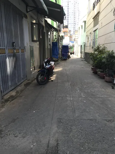 BÁN NHÀ QUẬN 6 ĐƯỜNG HẬU GIANG - CÁCH 2 CĂN RA MẶT TIỀN - NGANG 4.3M - DT 65M2 - 4 TẦNG BTCT 6,4 tỷ