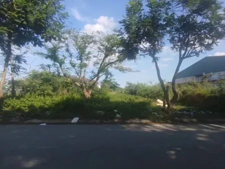 Bán Đất Mặt tiền Bà Điểm 4 - gần Phan Văn Hớn, 856m2, full thổ, 20x43m, tiện xây, 39.9 tỷ.