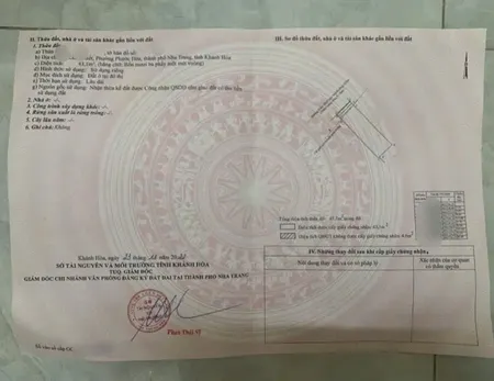 Nhà Mặt Tiền Kiến Thiết - phường Phước Hòa thành phố Nha Trang .
Diện tích 47m - Giá bán 3,5 tỷ , Lh : e Trinh