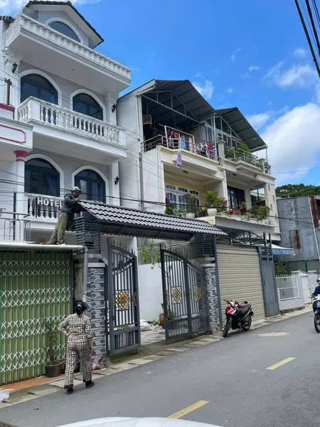 Cần bán ks mặt tiền đường nhựa đa minh p5