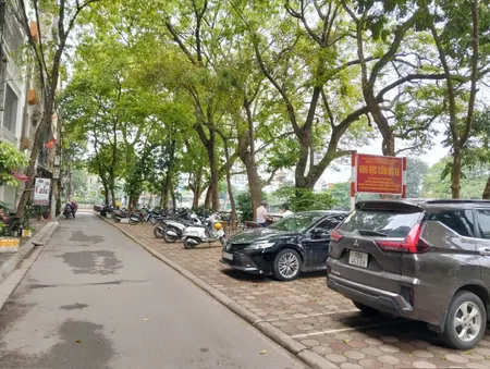 Bán nhà phố Kim Đông P/Lô gần Hồ thang máy, 52m2, 5t, mt 4m, ở ngay.