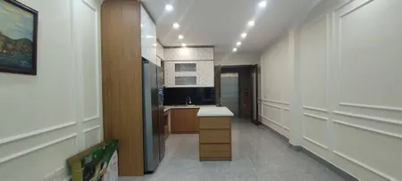 PHÂN LÔ Ô TÔ NGUYỄN VĂN HUYÊN 50M*7T NHỈNH 19 TỶ, KHU VIP CẦU GIẤY, THANG MÁY, VỪA Ở VỪA KINH DOANH.