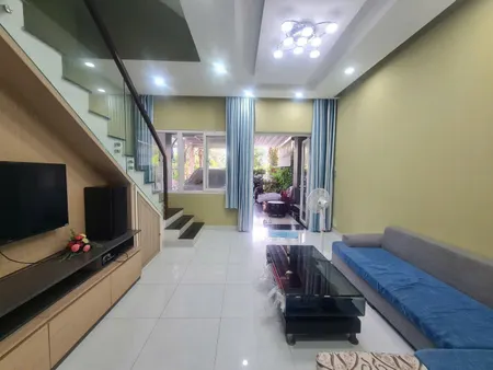 Cho thuê nhà nguyên căn, khu Khang Điền, Q.9, 1 trệt 2 lầu, DTSD 200m2, 4PN, giá thuê 16tr/tháng