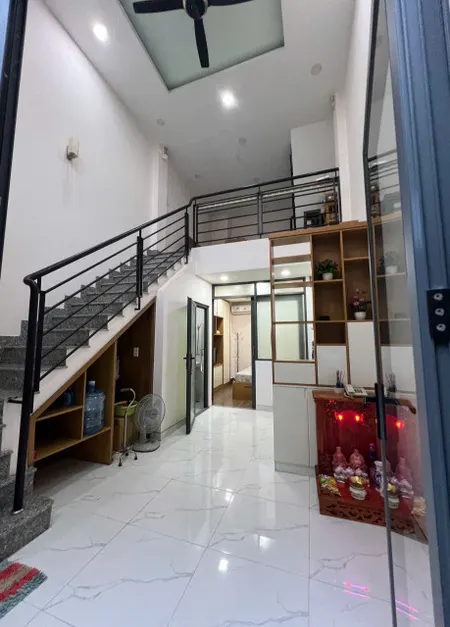 Cần bán gấp nhà mới xây tại Cư xá Đô Thành, DT 30 m2, giá bán 6 tỷ