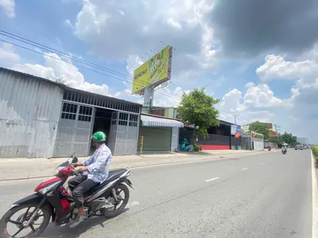 Đất SHR Đường Tô Ngọc Vân Q12 ngang khủng 24m dài 20m (480m2) full thổ cư- giá 19,5tỷ  (bank cho vay 18tỷ)
✅Chủ đã tách thành 3 sổ (8*20) 160m2
✅Đường trước đất 5m tương lai MT đường 25m
✅Sổ vuông vức không lộ giới
💵💵Giá 19,5tỷ💵💵