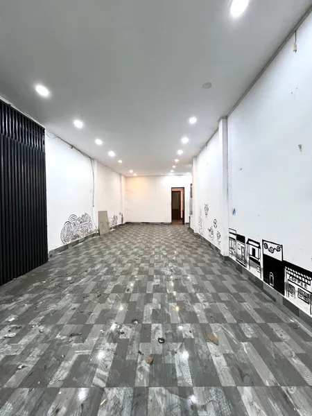 Bán nhà mặt phố quận 6 - Tiện xây mới - Mặt tiền nở hậu kinh doanh thịnh vượng - 14 tỷ