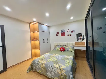 Cần bán nhà phố Phạm Ngọc Thạch ô tô đỗ cửa,diện tích 90m ,3 phòng ngủ,2 wc.Sổ đỏ sẵn sàng giao dịch.
Liên hệ: Em Trang bds nhà phố