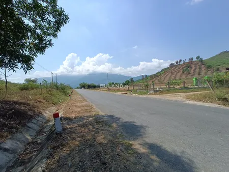 Bán đất thổ cư 702m² , giá 2.5 tỷ tại, Xã Ninh Xuân, Thị xã Ninh Hòa, Khánh Hòa