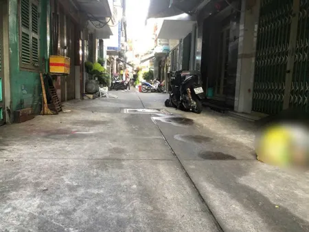 Bán nhà đang cho thuê 10tr có thể 30tr, p1Quận 10 gần chợ Hồ Thị Kỷ  60M2m,3T 5PN ,Khu KD– Phù hợp CHDV 10TY TL