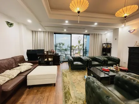 Tòa Khách Sạn 5 Sao-Mặt Phố Khu Trúc Bạch, Trấn Vũ 220m/ 16Tầng, MT 8m 262 Tỷ