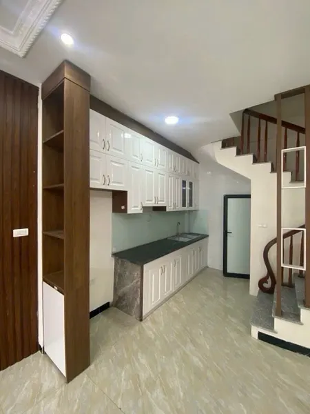 🆙️Hiếm – 3.95 Tỷ - Nhà Long Biên 5 Tầng Cạnh Nhà Văn Hóa Ô Tô Đỗ