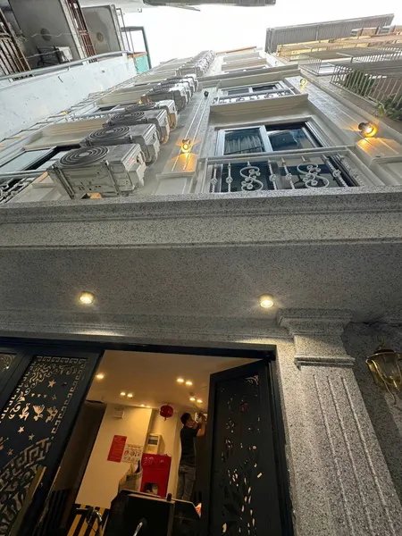 Bán nhà phố Pháo Đài Láng - Đống Đa, 79m2 nhà dòng tiền giá đầu tư 25,2 tỷ
