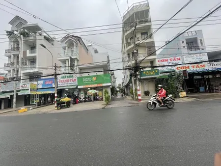 Bán gấp nhà 5 Tầng HXH Phạm Văn Bạch Tân Bình