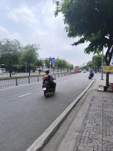 MẶT TIỀN KHỦNG LONG – KINH DOANH SẦM UẤT – DÒNG TIỀN 600TR/NĂM – CHÍNH CHỦ 1 ĐỜI – NỞ HẬU PHONG THỦY