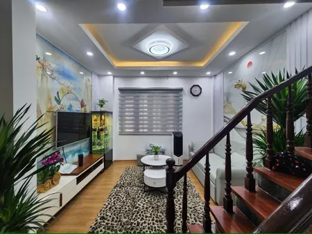 BÁN NHÀ -PHỐ TÔN ĐỨC THẮNG-NHÀ DÂN  XÂY ,5TẦNG -DT 22 M2 -MT 3.2m GIÁ CHỈ 5.2 TỶ