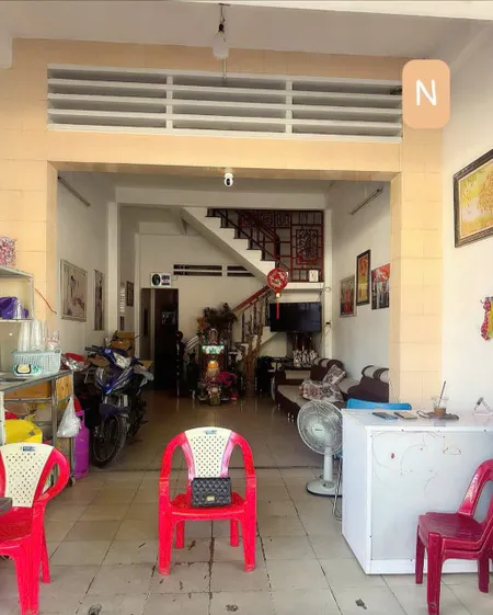 BÁN NHÀ: CĂN NHÀ MẶT TIỀN TẠI ĐƯỜNG NGUYỄN CÔNG PHƯƠNG, GẦN TRƯỜNG TRUNG HỌC HOÀNG VĂN THỤ, NGAY TRUNG TÂM MUA BÁN SẦM UẤT.