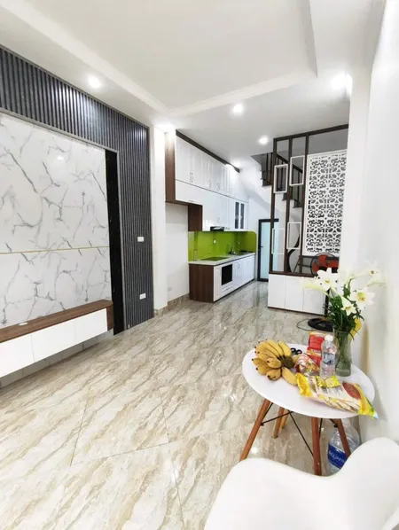 Bán nhà riêng Mỹ Đình, 33m2 x 5 tầng, ngõ thông thoáng, gần ô tô đỗ ngày đêm