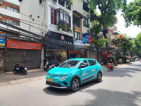 Bán nhà mặt phố Hoàng Hoa Thám, không QH, 85m, bán đất, 26.3 tỷ