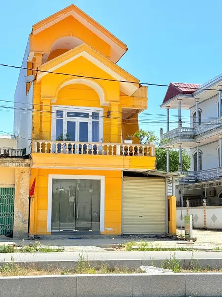📌 Cho thuê nhà 3 tầng góc 2 mặt tiền PHẠM VĂN ĐỒNG TP HUẾ