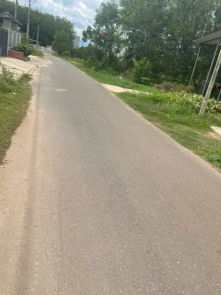 Còn 1 lô sau chợ + nhà cấp 4 ở Bình Dương.