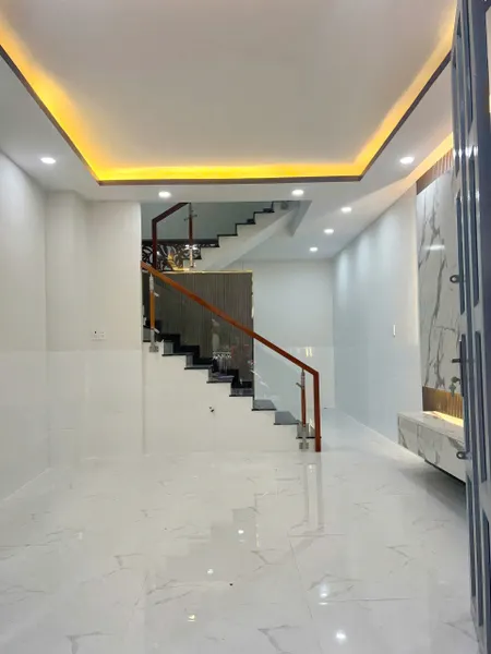 Nhà mởi HXH 5m 2lầu/4PN/5WC Số 9/ Âu Dương Lân P3Q8