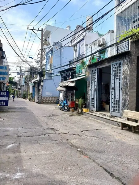 Bán nhà 2 tầng hương lộ 2 48m² 4.5 tỷ tại Phường Bình Trị Đông Quận Bình Tân