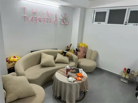 BÁN GẤP : (P.Nguyễn Cư Trinh) Cống Quỳnh  10 tỷ Quận 1 Hồ Chí Minh-QUẬN 1 , CỐNG QUỲNH , NHÀ MỚI Ở NGAY , CHỈ 10 TỶ- Diện tích: 31m2, ngang 3.2m
- Kết cấu: 1 trệt, 1 lửng, 2 lầu. Gồm 7PN