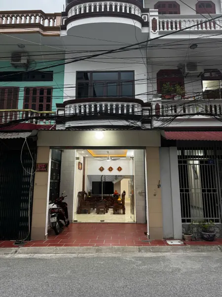 Nhà 3 tầng trung tâm TP Hải Dương – Hướng Nam, full nội thất cao cấp, giá chỉ 3,x tỷ