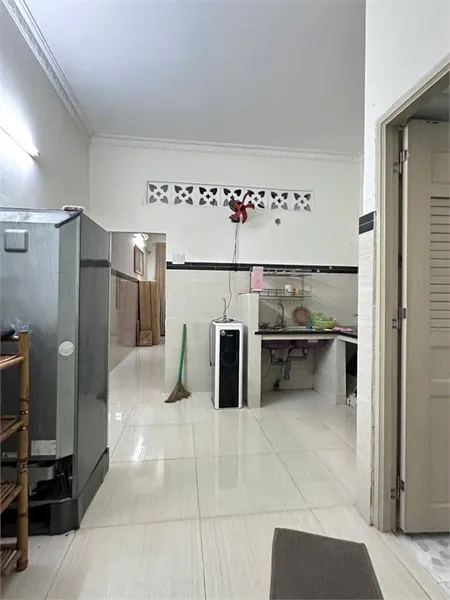 BÁN GẤP NHÀ  (P Tây Thạnh) Trường Chinh  3 tỷ Tân Phú Hồ Chí Minh  -1 trệt 1 lầu có ban công, hẻm 3,5m-𝐃𝐢ệ𝐧 𝐭𝐢́𝐜𝐡 : 3,7m x 11,5m