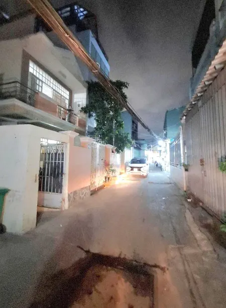 BÁN NHÀ 3 TẦNG NGUYỄN THỊ THẬP Q7 – XE HƠI VÀO TẬN NHÀ – GẦN LOTTE, CẦU KÊNH TẺ, GỌI NGAY 0938827657