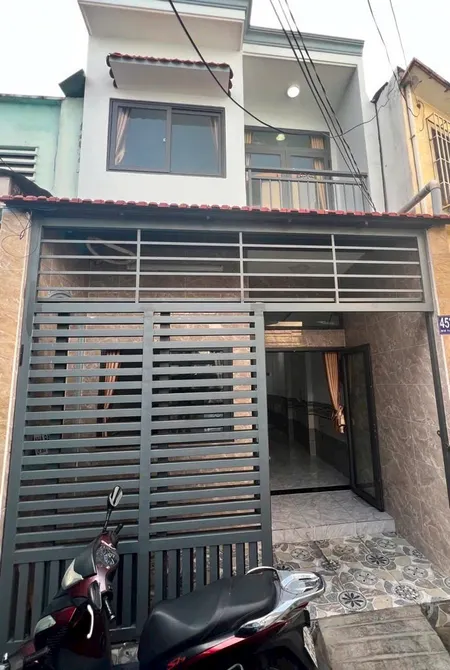 Bán nhà 2 tầng HXH Âu cơ Quận Tân Bình