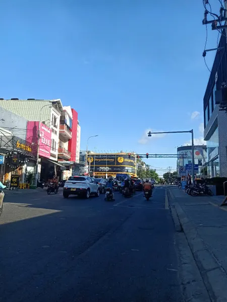 Nhà 3 Tầng Mặt Tiền Hà Huy Tập Giá Tốt Nhất Trên Thị Trường