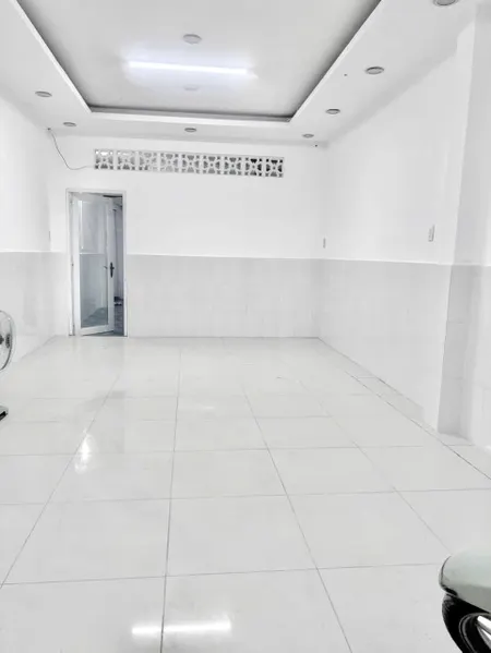 Cho thuê NNC gần MT Tạ Quang Bửu P2Q8. Giá 12,5 triệu