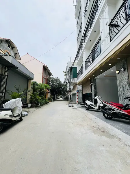 BÁN NHÀ PHÂN LÔ PHỐ ĐẠI LA - 50m 5 Tầng. GARA Ô TÔ 10 mét ra MP. Chỉ hơn 10 tỷ
