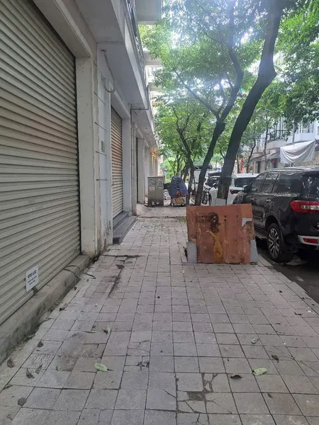 Nhà LK khu đô thị đô nghĩa, nhà 2 mặt tiền, giao thông thuận lợi, oto chạy vòng quanh nhà, phù hợp nhà ở, kinh doanh, văn phòng,