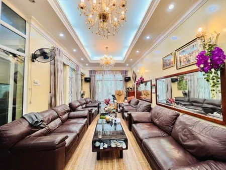BÁN BIỆT THỰ LÀNG VIỆT KIỀU CHÂU ÂU - LÔ GÓC 180M² - CÓ HẦM - VIEW VƯỜN HOA - GIÁ CHỈ 50 TỶ