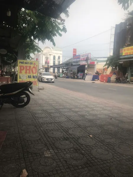 Sang gấp mặt bằng đang kinh doanh quán phở tại Đường D8, Thuận Giao , Thuận An, Bình Dương