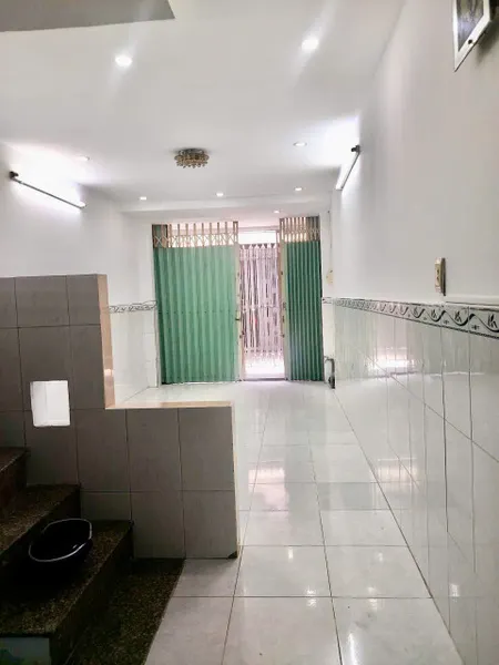 SÁT MẶT TIỀN Q4 NGANG 3 DÁI 10 CÓ  3 TỶ