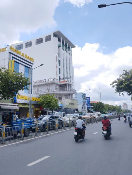 Ngộp Tân Hóa - 4x15m - 4 tầng HXH Tránh Vô nhà - Hiếm có