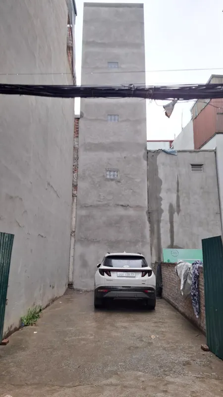 Bán đất nguyễn khoái 38M phân lô ô tô tránh vào đất hoàng mai