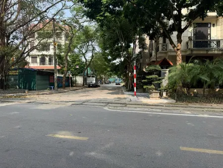 VỊ TRÍ ĐẮC ĐỊA – LÔ GÓC HIẾM – VỈA HÈ RỘNG – KINH DOANH – XÂY BIỆT THỰ

🔥