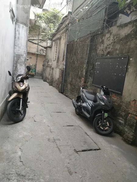 Hương Viên lô góc 15m, 4 tầng, mặt tiền 6m, 2.45 tỷ Hai Bà Trưng.