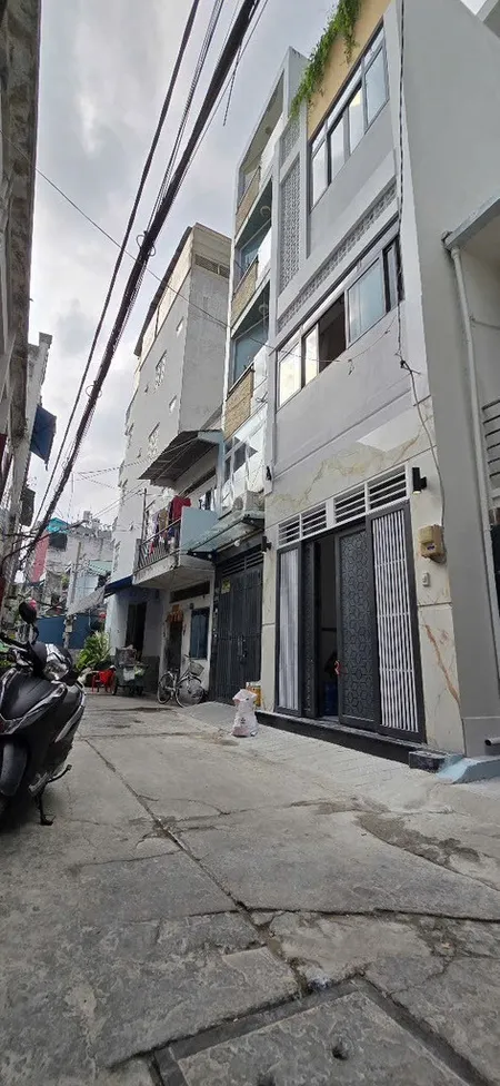 Bán nhà 3 tầng âu cơ  Phường 10 Quận Tân Bình